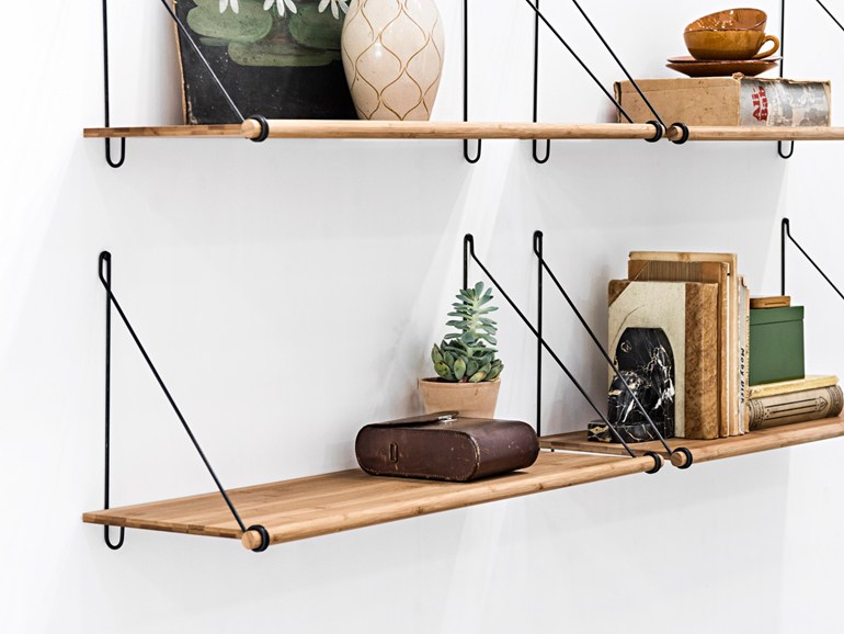 Sebastian Jorgensen designs a wall-mounted modular bamboo bookcase ...